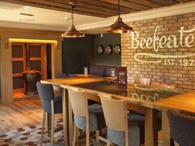 Premier Inn Stirling South ภายนอก รูปภาพ